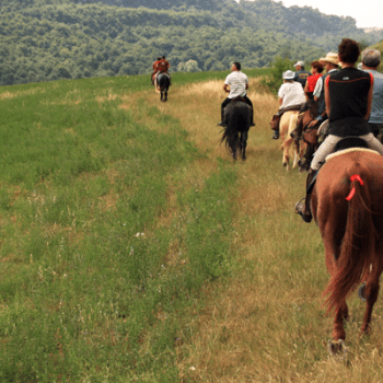 passeggiata-a-cavallo-turismo-a-cavallo